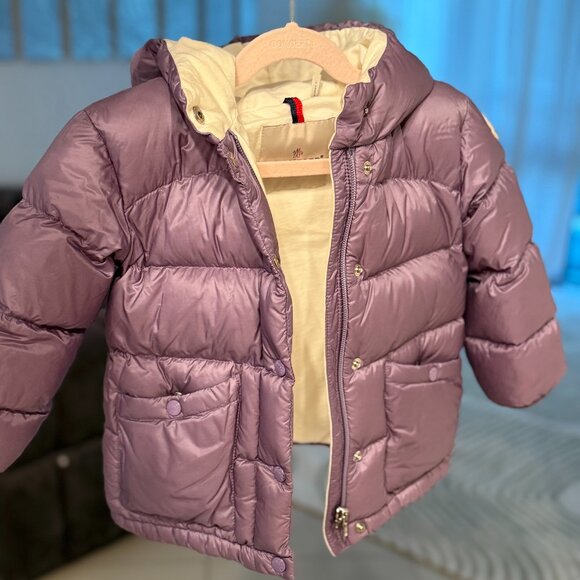 Moncler Baby Girls Down Puffer Jacket – Lilac Purple – Size 2A (92cm)